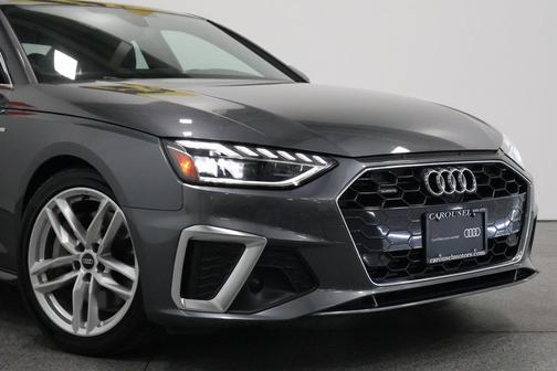 2022 Audi A4 45 S line Premium Plus