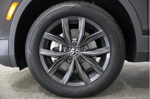 2024 Volkswagen Tiguan 2.0T SE 4MOTION