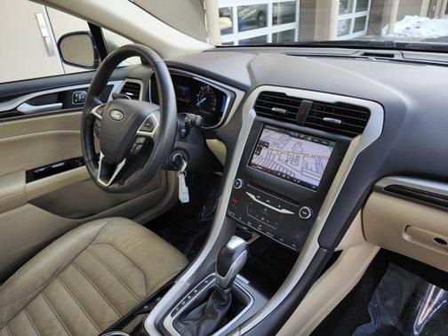 2013 Ford Fusion Hybrid SE