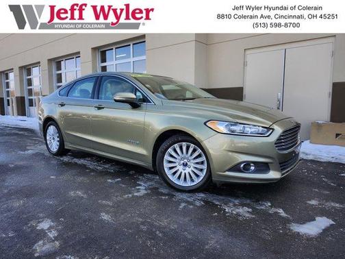 2013 Ford Fusion Hybrid SE
