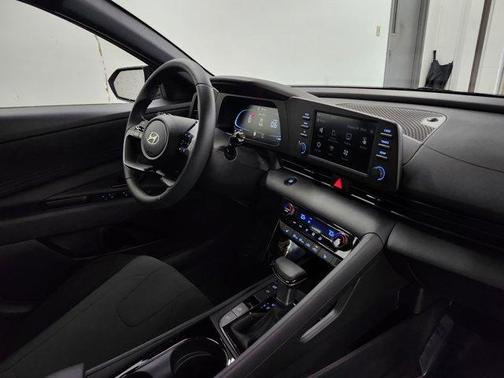 2026 Hyundai ELANTRA SEL