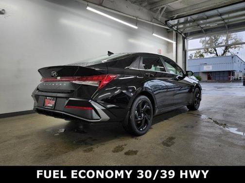 2026 Hyundai ELANTRA SEL