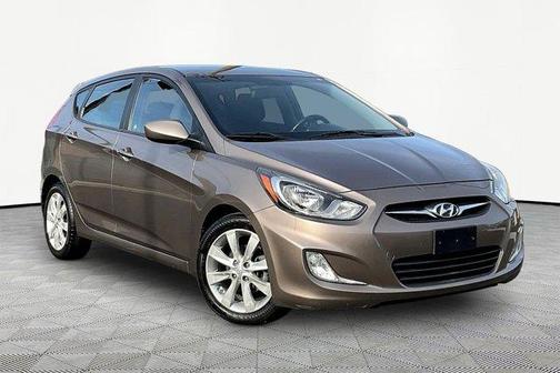 2012 Hyundai Accent SE