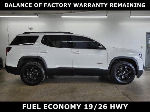 2023 GMC Acadia AT4