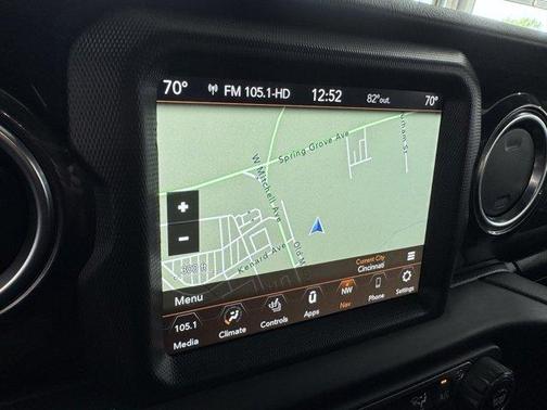 2022 Jeep Wrangler Unlimited Sahara Altitude