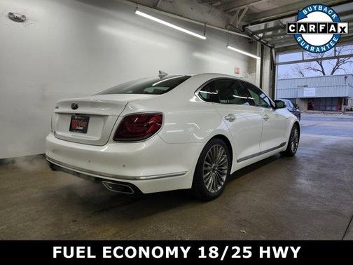 2019 Kia K900 Luxury