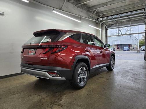 2026 Hyundai TUCSON Hybrid Blue SE