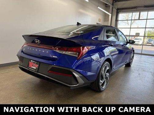 2025 Hyundai ELANTRA HEV SEL Sport
