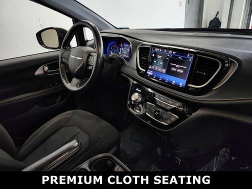 2021 Chrysler Pacifica Touring