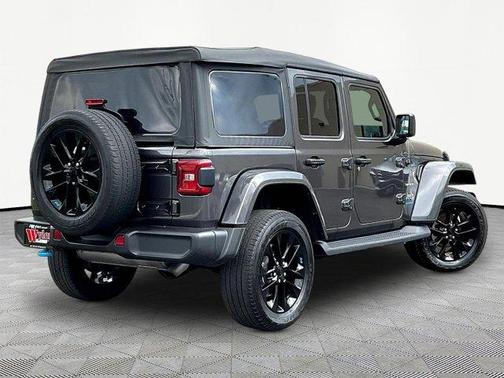 Granite Crystal Clearcoat Metallic 2023 Jeep Wrangler 4xe Sahara