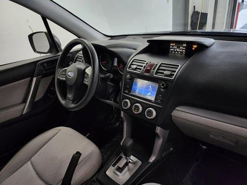 2016 Subaru Forester 2.5i