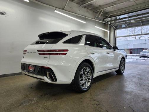 2023 Genesis GV70 2.5T