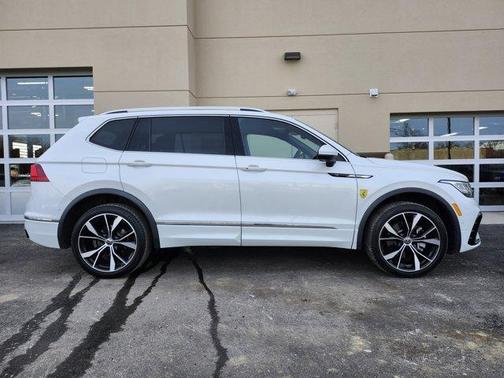 2023 Volkswagen Tiguan 2.0T SEL R-Line