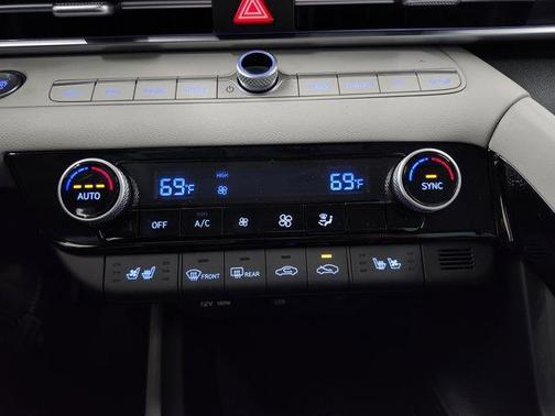 2025 Hyundai ELANTRA HEV Limited