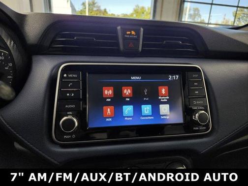 2023 Nissan Versa 1.6 SV