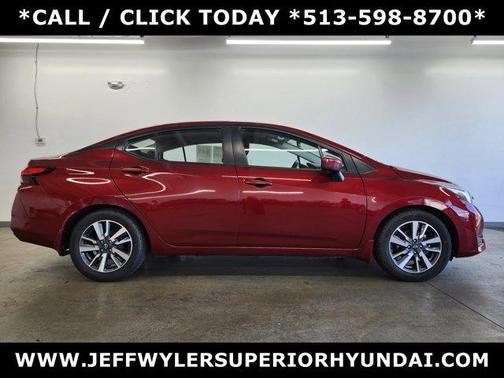 2023 Nissan Versa 1.6 SV