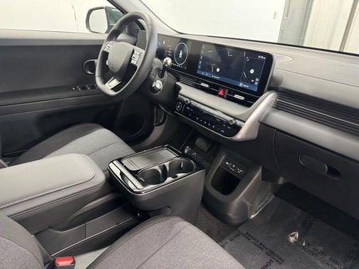 2025 Hyundai IONIQ 5 SE