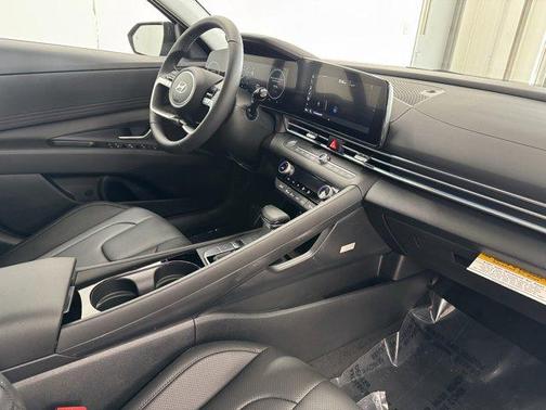 2025 Hyundai ELANTRA HEV Limited