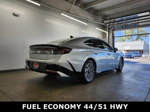 2026 Hyundai SONATA Hybrid Limited