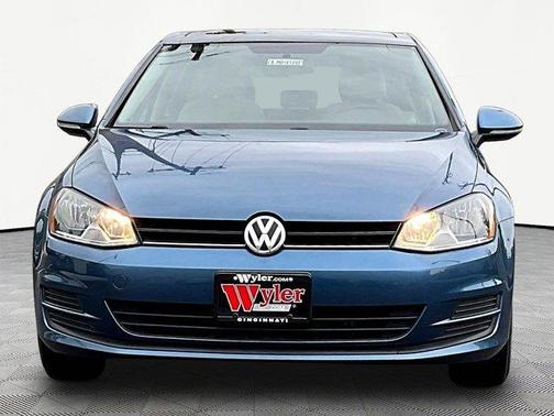 Silk Blue Metallic 2016 Volkswagen Golf TSI S 4-Door