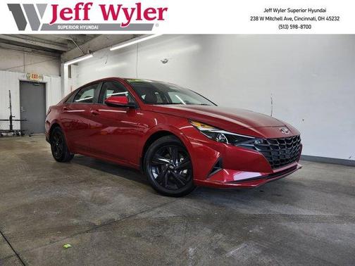 2023 Hyundai ELANTRA SEL