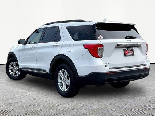Oxford White 2020 Ford Explorer XLT