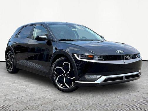 Black 2024 Hyundai IONIQ 5 SE