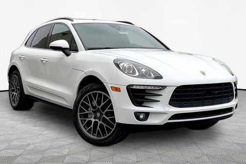 White 2018 Porsche Macan S