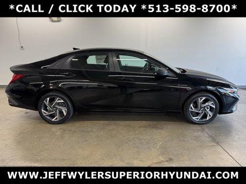 2025 Hyundai ELANTRA HEV SEL Sport
