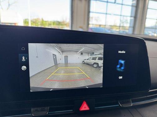 2025 Hyundai ELANTRA HEV SEL Sport