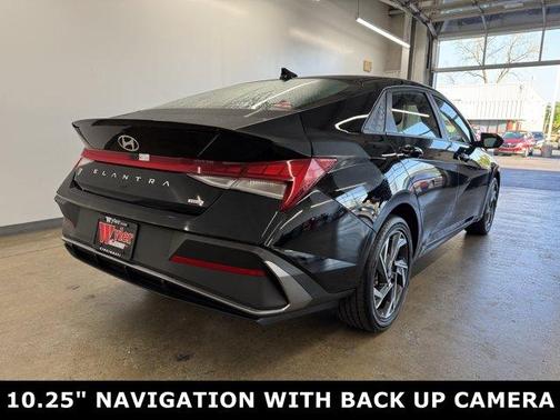 2025 Hyundai ELANTRA HEV SEL Sport