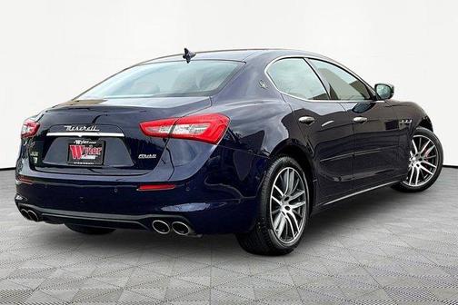Blu 2019 Maserati Ghibli S Q4