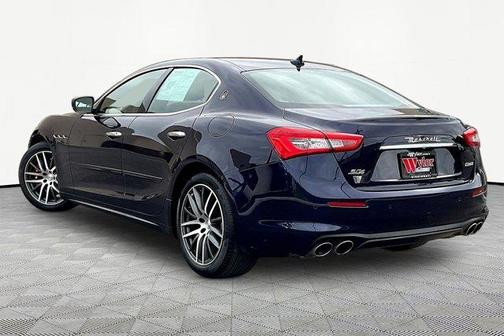 Blu 2019 Maserati Ghibli S Q4