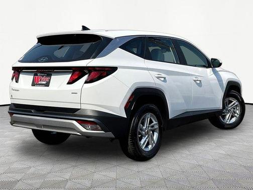 Serenity White Pearl 2026 Hyundai TUCSON SE