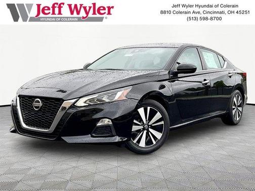Black 2022 Nissan Altima 2.5 SV
