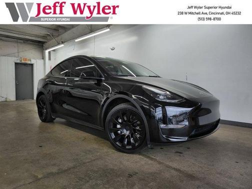 2023 Tesla Model Y Long Range