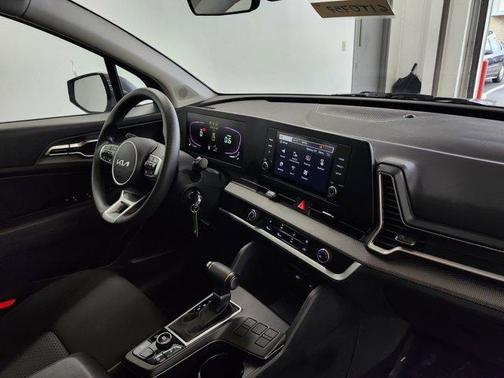 2025 Kia Sportage LX