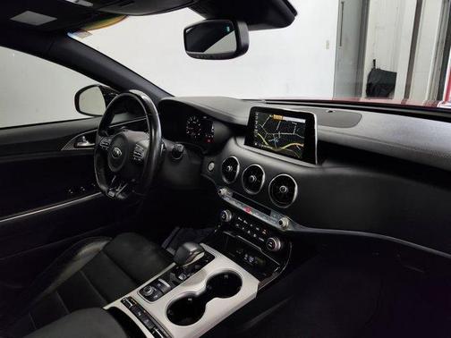 2018 Kia Stinger GT2