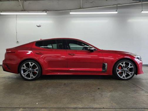 2018 Kia Stinger GT2