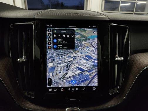 2022 Volvo XC60 Recharge Plug-In Hybrid T8 Inscription Expression Extended Range