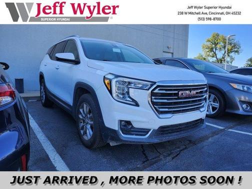 2022 GMC Terrain SLT