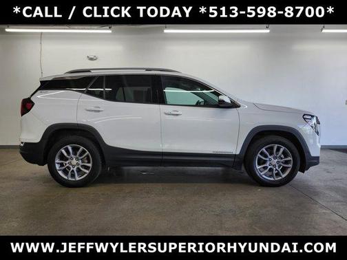 2022 GMC Terrain SLT