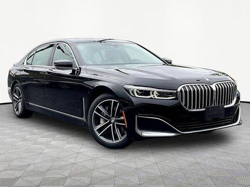 Jet Black 2022 BMW 750 i xDrive
