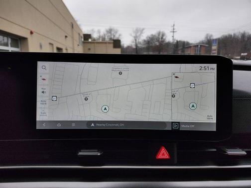 2025 Kia Carnival SX