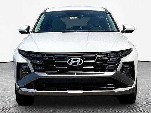 Serenity White Pearl 2026 Hyundai TUCSON SE