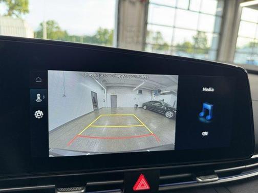 2025 Hyundai ELANTRA HEV Limited