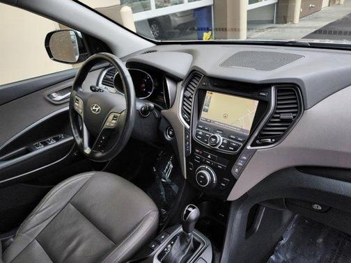 2016 Hyundai SANTA FE Limited