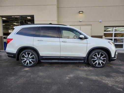 2019 Honda Pilot Touring 8-Passenger