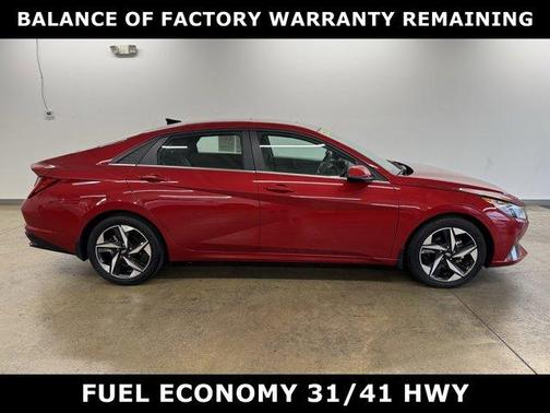 2022 Hyundai ELANTRA SEL