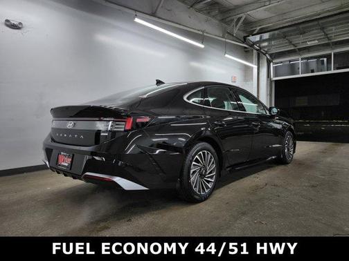 2026 Hyundai SONATA Hybrid SEL